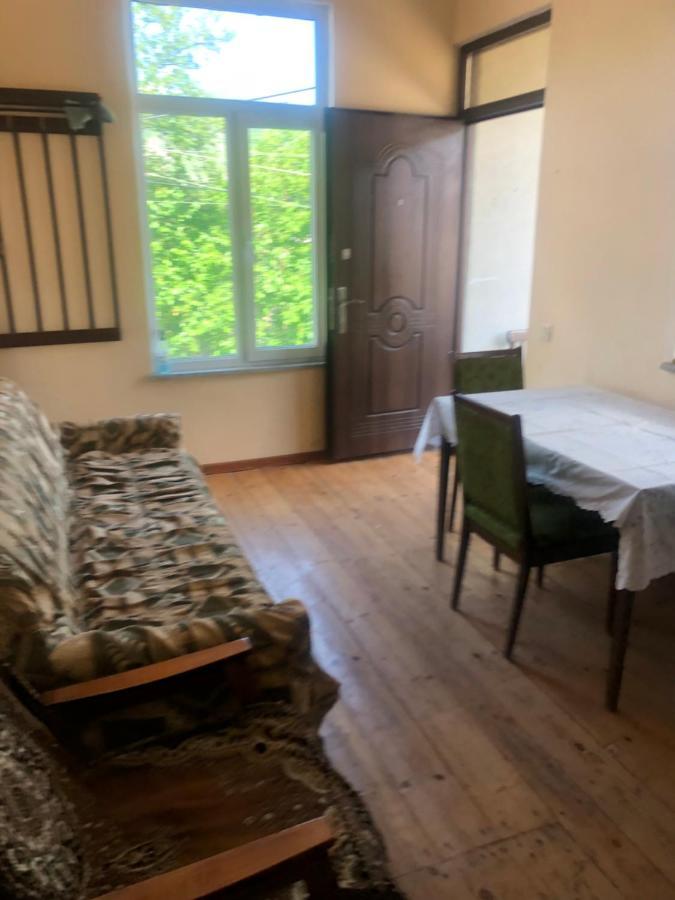 L&A Guest House Goris Bagian luar foto