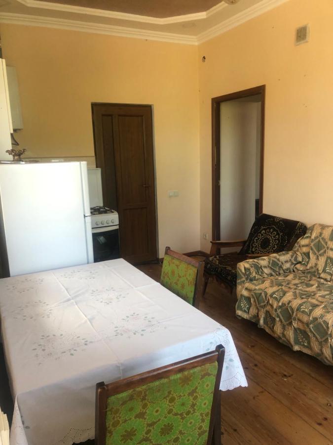 L&A Guest House Goris Bagian luar foto