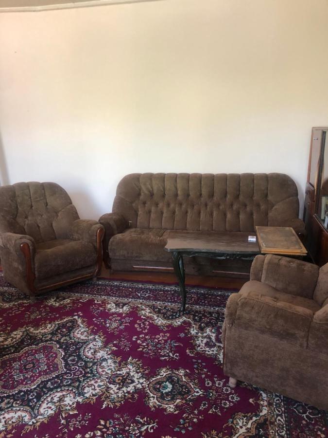 L&A Guest House Goris Bagian luar foto